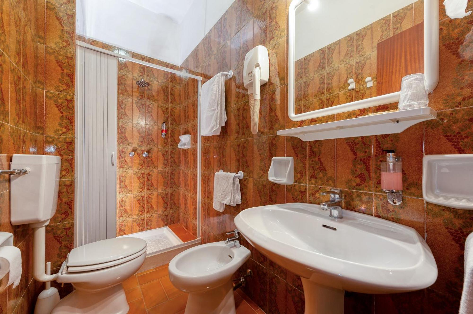 Double or Twin Room,1649895217:JPEG